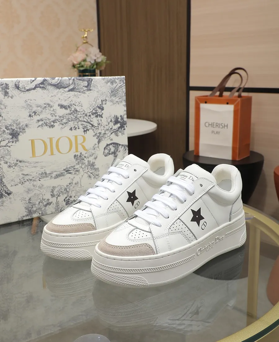 👟👟Ex-factory price 480👟👟 DIOR Dior's new thick-soled sports white shoes, made of first-layer cowhide, breathable mesh inside, sheepskin for foot pads, and lightweight outsole. Size: 35-40 (41 customized)
